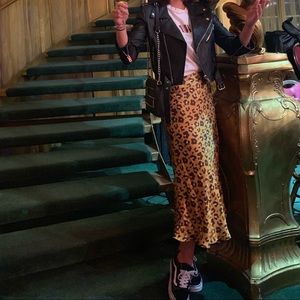 UO silky cheetah skirt